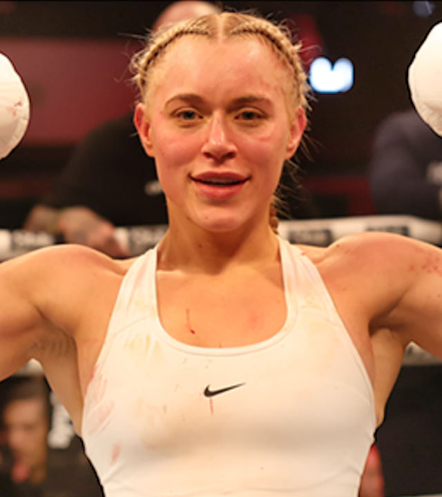 Elle Brooke Boxing Profile, Record, Stats, News & Next Fight